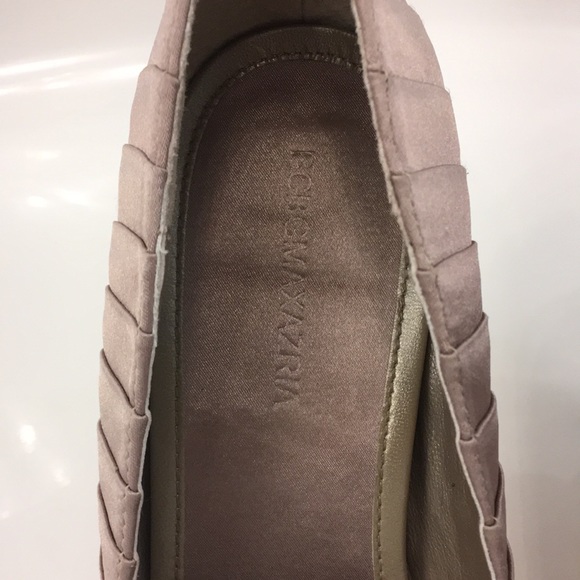 Almost new BCBG MaxAzria pumps - Picture 3 of 8